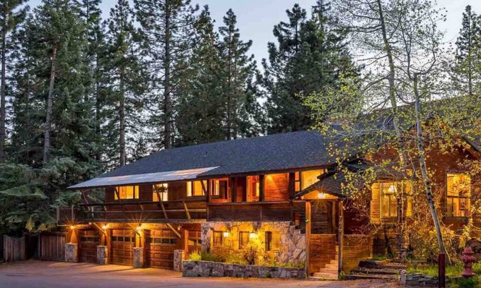 Kings Beach House | Large Mountain Home with 5 min flat walk to beach, short drive to slopes/town
