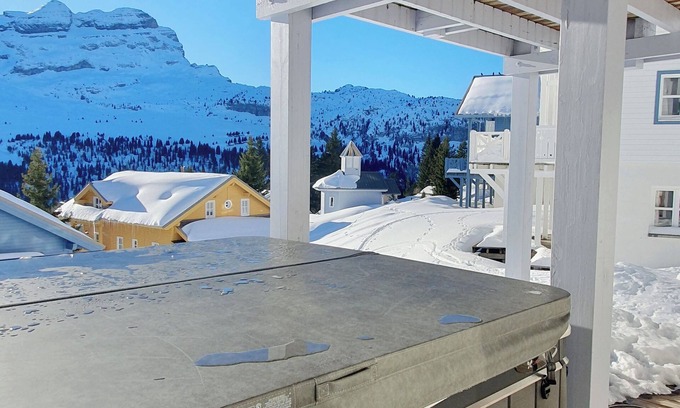 Flaine Ski Chalet | Large Norwegian chalet