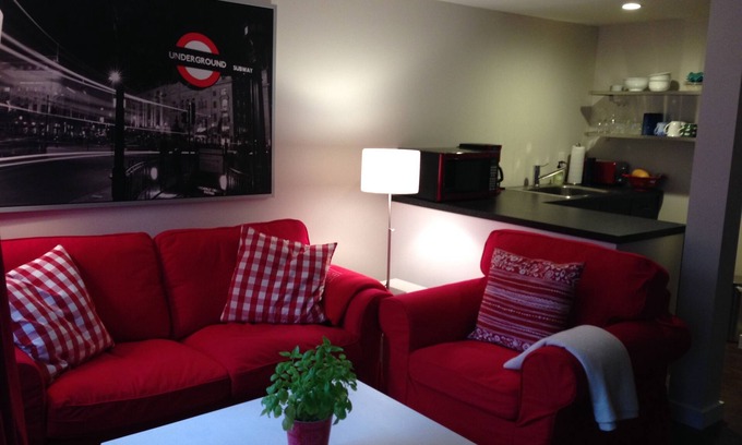 Troy Apartment | Large One bedroom - Studio Near RPI and Sage Colleges. Walk to Downtown Troy