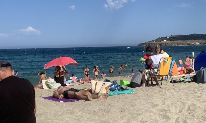Saint-Andre Apartment | Large one roomed cottage close to Mediterranean with pool