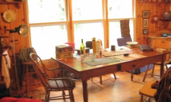 Ottawa Division Cottage | Large, rustic lakefront cottage near Ottawa/arnprior Ontario