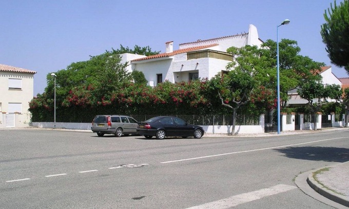 Saint-Cyprien Plage Apartment | Large T2 ground floor in house 500m beach