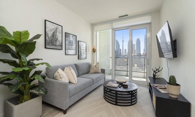 Downtown Toronto Apartment | Large two bedroom condo with CN tower view!
