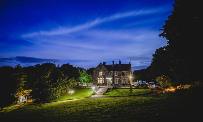 Wormhill Apartment | Large Victorian country house in the heart of the Peak District with 22 bedrooms