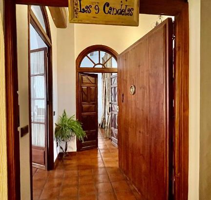 Yecla House | Las 9 Candelas alojamiento en el centro de Yecla