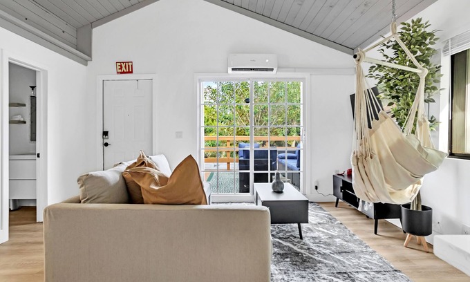 Sailboat Bend Villa | Las Olas Cabanas - All 3 Units of Downtown Fort Lauderdale Compound