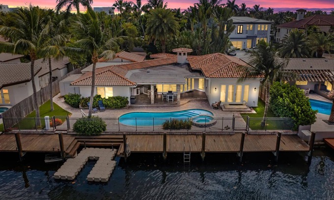 East Fort Lauderdale House | LAS OLAS ! WATERFRONT house with heated Pool