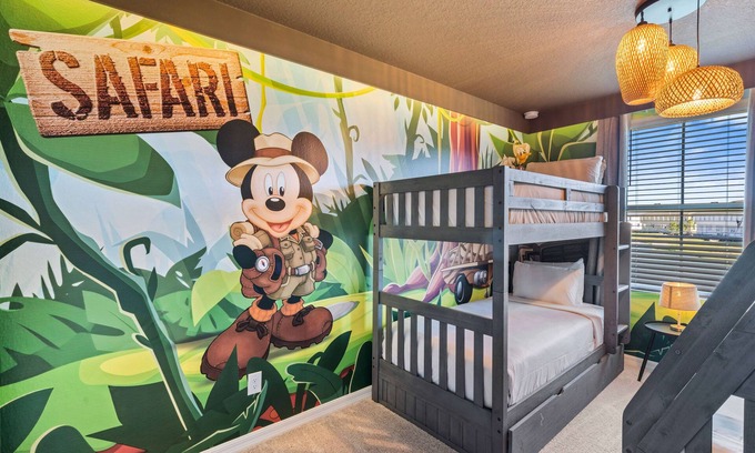 Davenport House | Last Minute Disney Getaway! Private Pool & Themed Bedrooms. Book Now! #120033