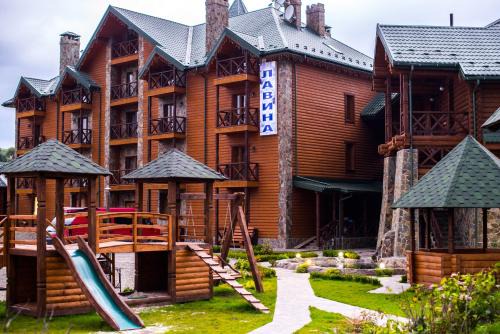 Polyanytsya Hotel | Lavina Hotel