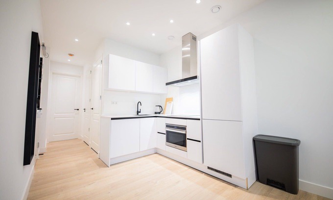Centrum Apartment | Lavish 1 Bedroom Apartment 50m2 -SS177L-