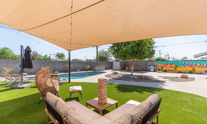 Camelback East House | Lavish 5 bed w/Backyard Oasis & Gameroom!