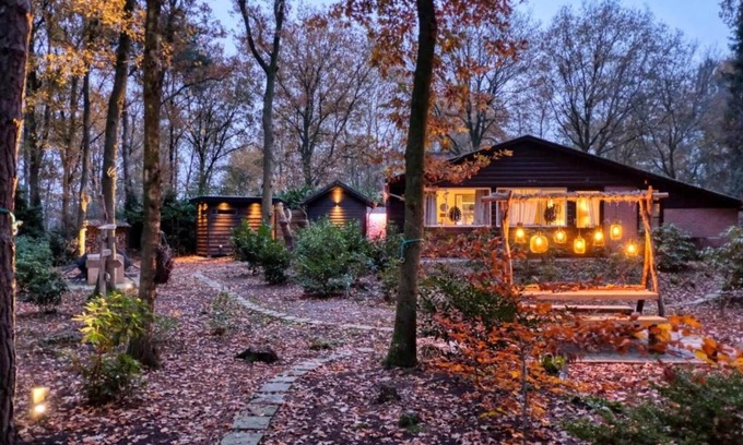 Rheezerveen House | Lavish Holiday Home in Rheezerveen With Wellness