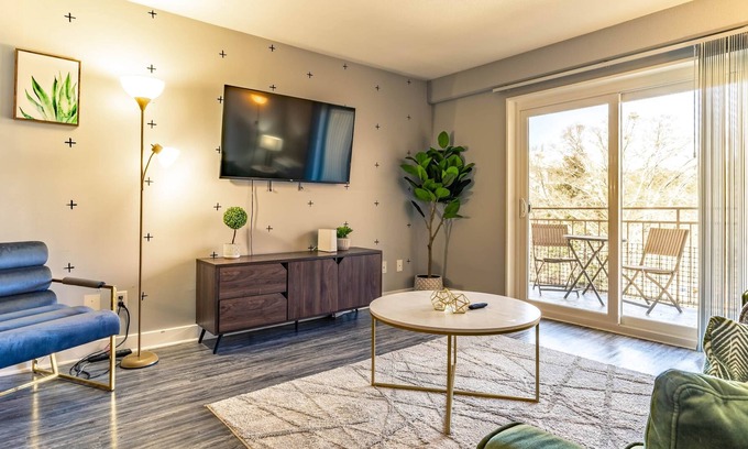 Crabtree Apartment | Lavish One Bedroom Oasis | Balcony Views | Pets Welcome!