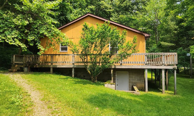 Laurelville Cabin | Lazy Lane Cabins - Lane's End