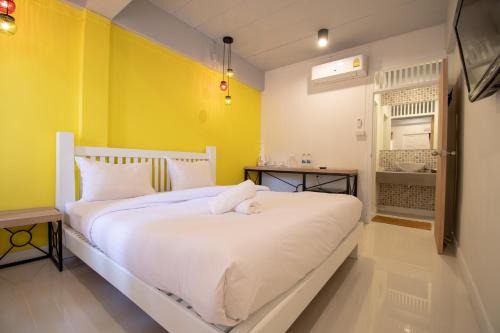 Rayong Hotel | Lazy Sandals
