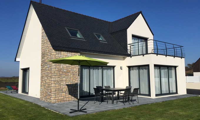 Le Conquet House | LC66 - Beautiful house facing the Blancs Sablons beach