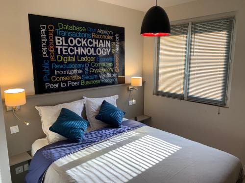 Cholet Apartment | Le Baron Centre - Garage privé - Wifi fibre - classé 3 étoiles