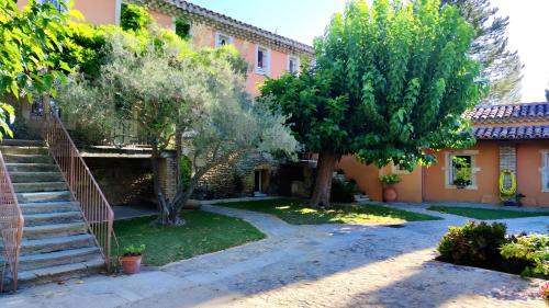 Tulette Apartment | Le Barry
