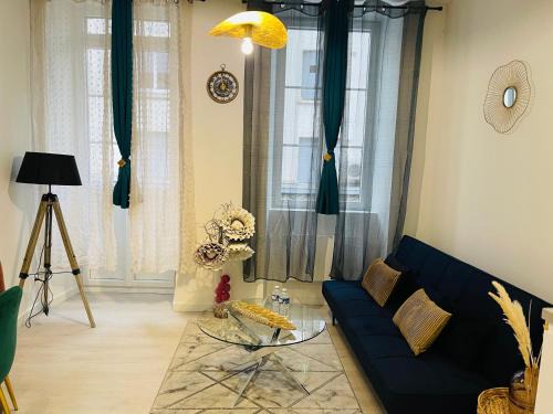 Bagneres-de-Bigorre Apartment | LE CAUBOUS Plein centre Appartement calme avec chambre et cuisine équipée