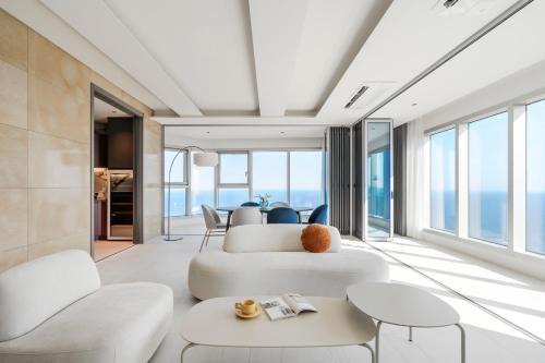 Haeundae Apartment | Le Collective Haeundae Paragraf