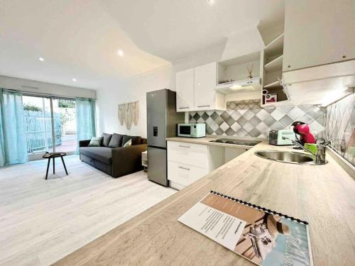 Antibes Apartment | Le Cosy Tanit : Apt 4 Prs, Piscine, 5 min plages