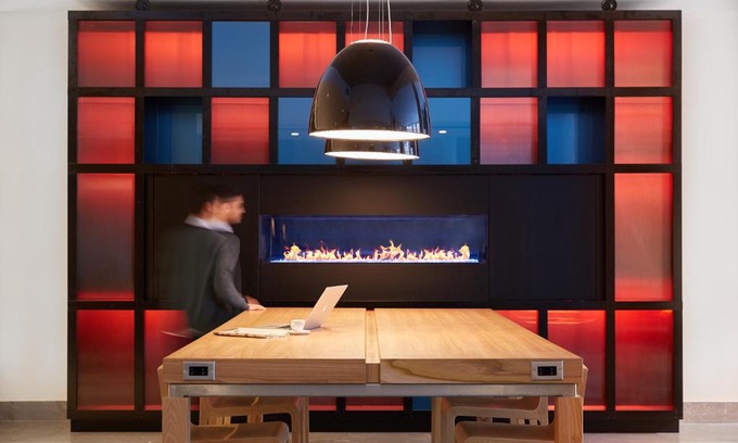Ville-Marie Hotel | Le Dauphin Montréal Centre-Ville