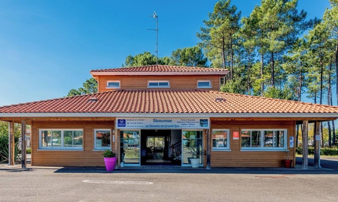 Parentis-en-Born Ski Chalet | Le Domaine des Grands Lacs M4P8