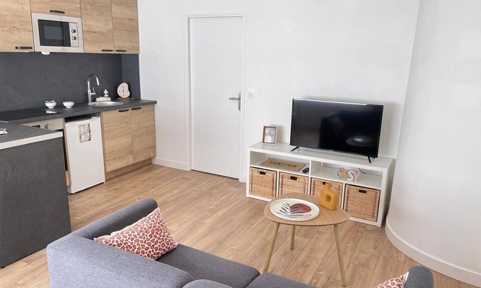Calais City Center Apartment | Le Felix, warm apartment in Calais Nord