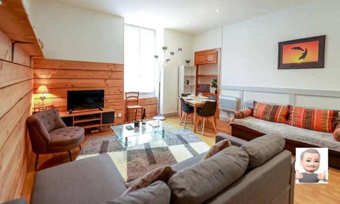 Centre Ville Apartment | Le Foch 50m2 Hypercentre; Parking Privé & Wifi