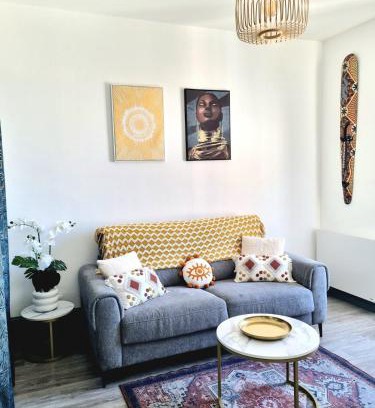 Saint-Etienne Apartment | Le Globe Trotters