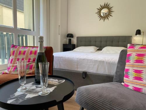 Trouville-sur-Mer Apartment | Le grand large "Superbe studio piscine chauffée du 1 juin au 15 septembre"