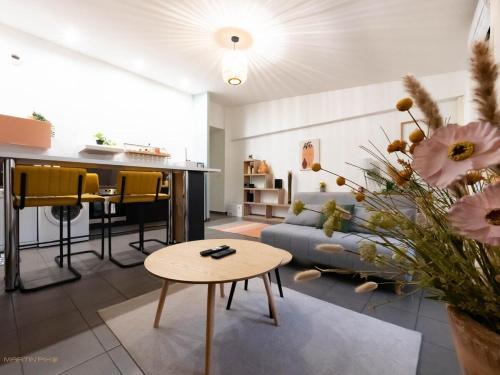 Gares Apartment | Le Gustave - Climatisation et cœur de ville