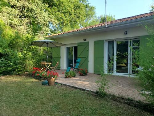 Saint-Medard-en-Jalles Apartment | Le Havre de Paix - Proche Bordeaux et Océan, avec jardin
