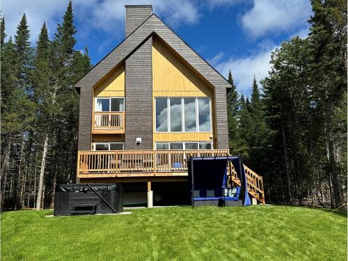 Lac-Swell Ski Chalet | Le Kozy
