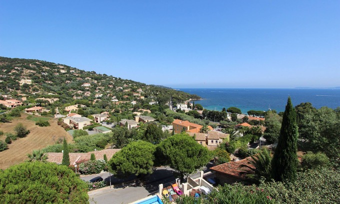 Le Lavandou Villa | Le Lavandou-Aiguebelle-sea view-heated pool-beach 300m-garage-air conditioning