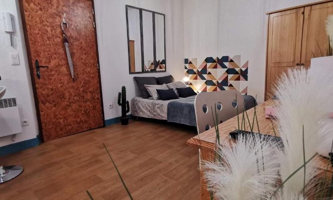 Cœur de Ville Apartment | Le Lucerne, entre thermes et centre ville-lamaisondefrancois03