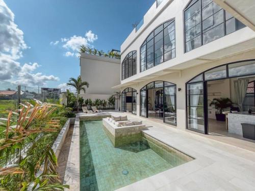 Munggu Villa | Le Mansion Villa 4 BR brand new villa in Seseh