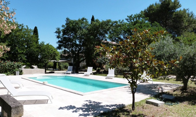 St.-Remy-de-Provence House | Le Mas du Lac - Belle demeure avec piscine