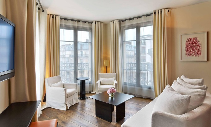 Porte-Dauphine Hotel | Le Metropolitan Paris Tour Eiffel, a Tribute Portfolio Hotel