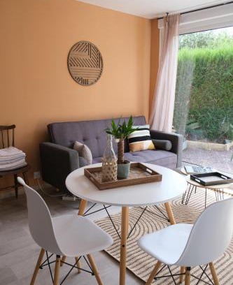 Gisay-la-Coudre Apartment | Le Nid Bohème