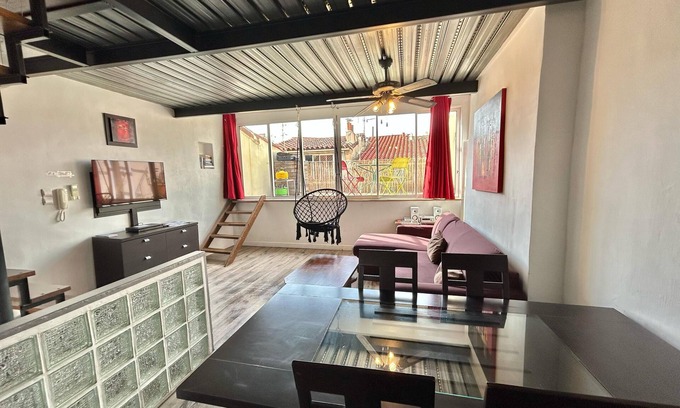 Quartier du Panier Apartment | Le Panier- Superb duplex with sea view, terrace and spa bath