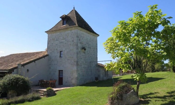 Dondas House | Le Pigeonnier Jacques by Interhome