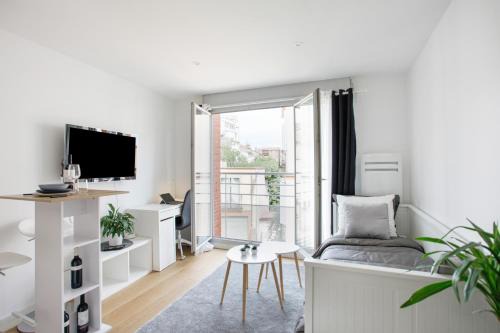 Saint-Cyprien Apartment | Le Platine