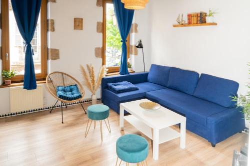 Moulins Apartment | Le rêve bleu
