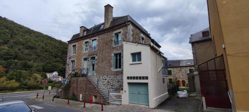 Revin House | Le relais de Victor
