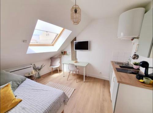 Quartier Hyper-Centre Apartment | Le Saint Jacques "Belle Étoile" Logement climatisé Hyper-Centre