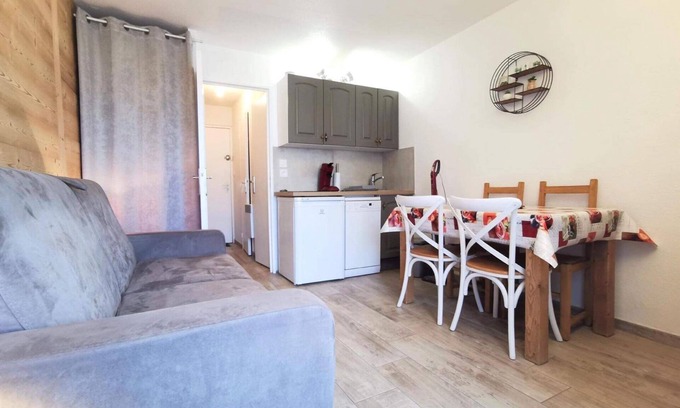 Samoens Apartment | Le Septimontain – Balcony, Parking & Wi-Fi
