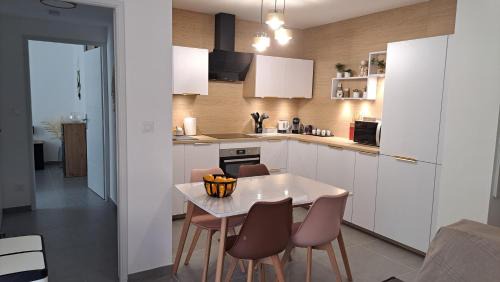 Cavaliere Apartment | Le SNOOKYBAY