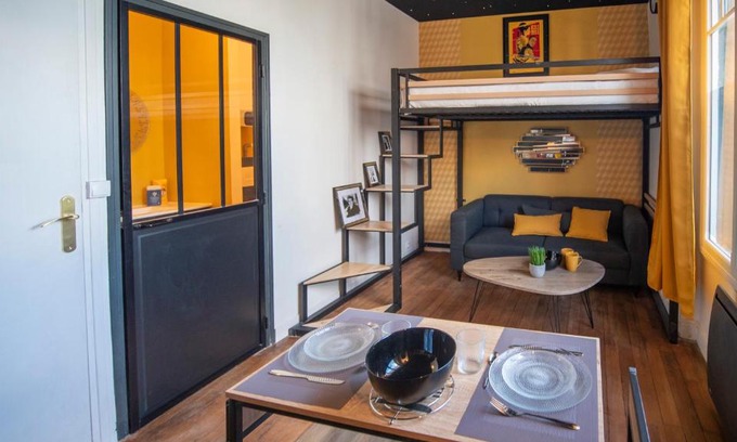 Saint-Nazaire Apartment | Le studio cinéma