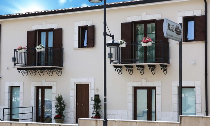 Favara Bed & Breakfast | Le Suite Di Via Veneto